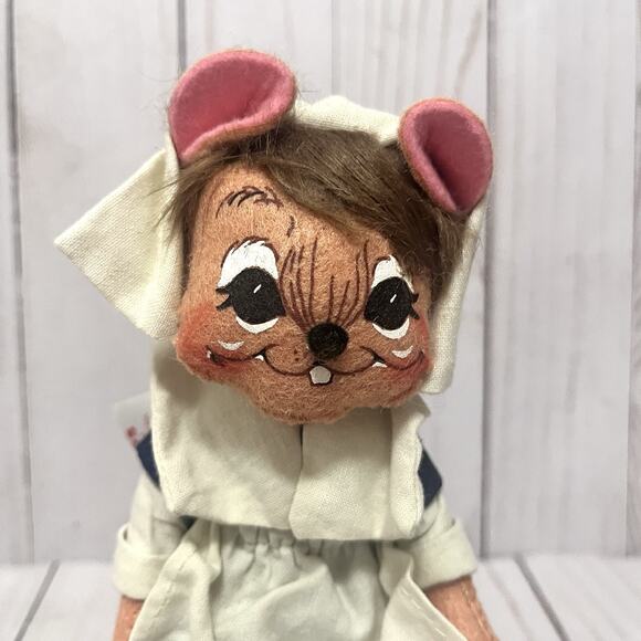 2005 ANNALEE Thanksgiving Mouse Girl Pilgrim Doll 7" Tall ***without basket - Picture 2 of 5